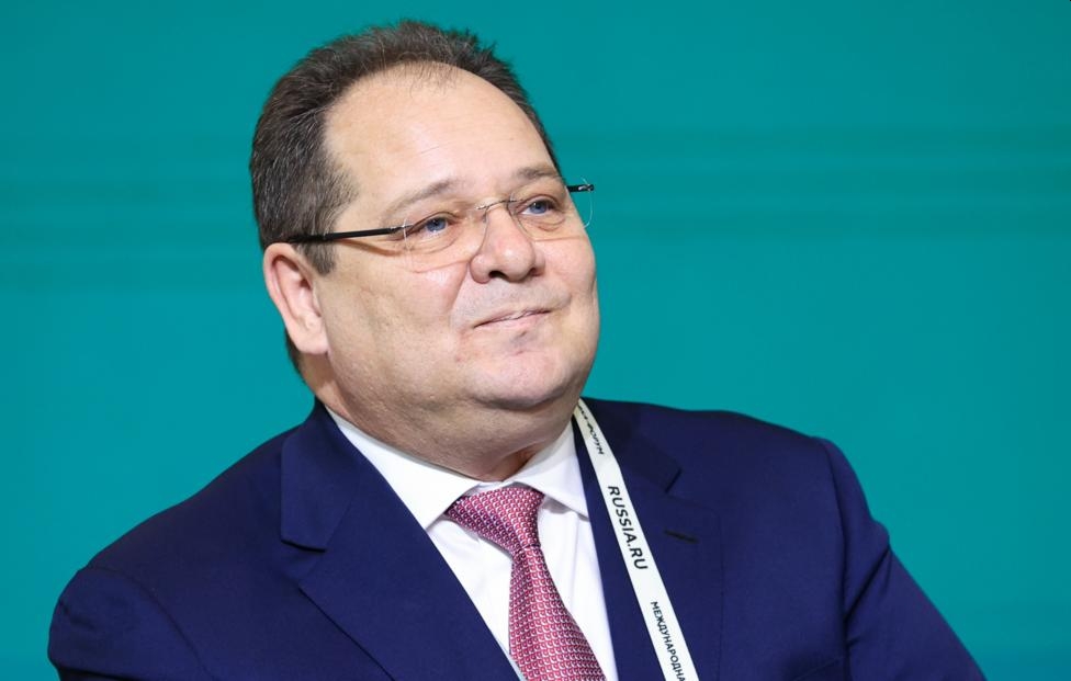 Putin Qoldşteynə Komi Respublikasında müvəqqəti rəhbərliyi təklif edir