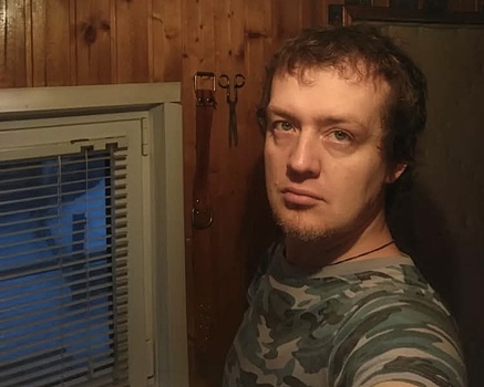 Звезда «Дома-2» теперь работает уборщиком