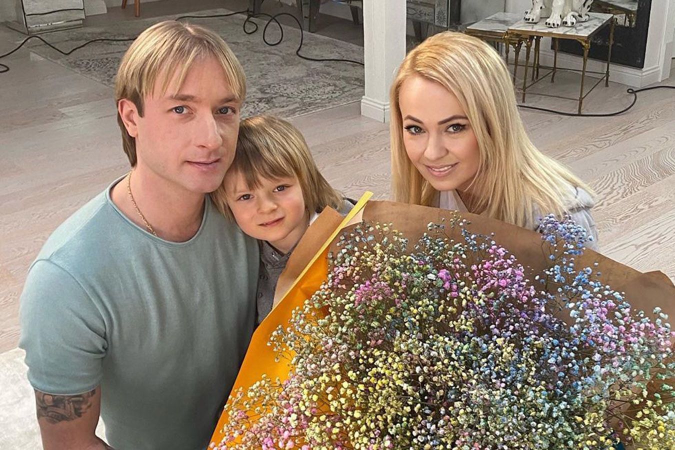 «Второй пошёл». Рудковская — о младшем сыне, вставшем на коньки