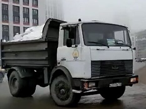 Уфимец уличил службу по благоустройству в незаконном складировании снега в Глумилино