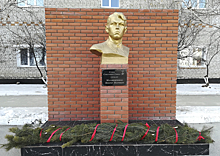 В железнодорожном соединении ВВО, дислоцированном в Амурской области, открыт памятник Герою Советского Союза Виктору Мирошниченко