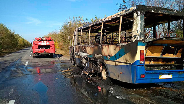 Под Днепропетровском загорелся автобус с людьми