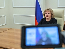 Людмила Бабушкина в Совете Федерации рассказала о достижениях свердловских «серебряных» волонтеров