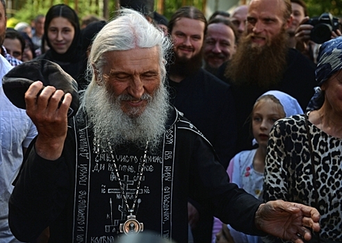 Раскольников Среднеуральского монастыря изгнали вслед за Сергием. Подробности от попа-расстриги