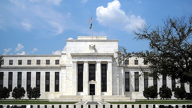 ФРС США повысила ставку сразу на 50 пунктов впервые за 22 года