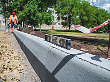 Рабочие начали восстанавливать разрушенный тепловиками асфальт в Кемерове