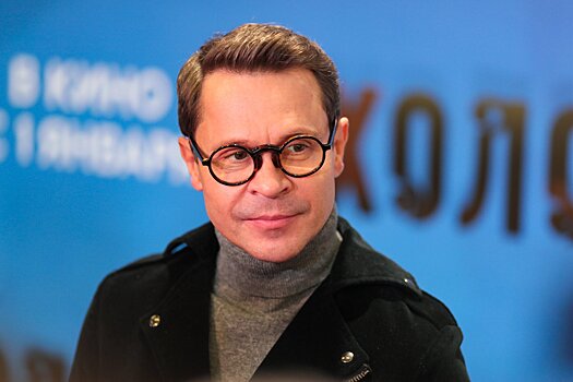 Банданы, бюстгальтеры, накладки для сосков. Всем этим актер Павел Деревянко сможет торговать под своим товарным знаком