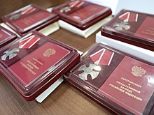 Семьям павших в боях участников СВО передали государственные награды героев