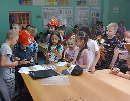 Энергетики Вяземского РЭС провели экскурсию для учеников средней школы села Аван
