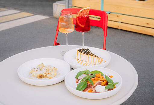 Неромовая баба, картофельные пончики и морской еж с кортом: в Казани проходит фестиваль с сетами от 1 390 рублей