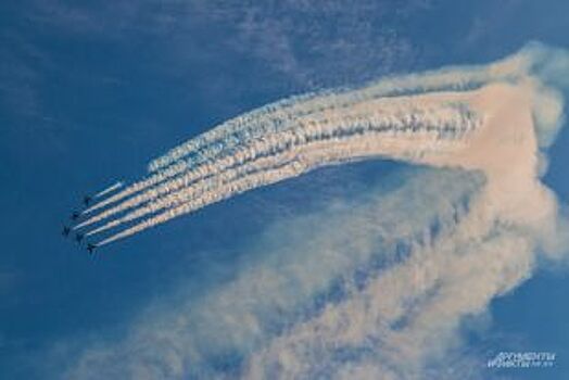 В небе над Тамбовом пролетят бомбардировщики и «белые лебеди» Ту-160