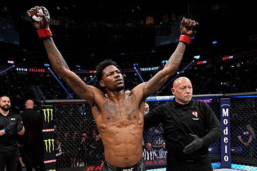Кевин Холланд нокаутировал Сантьяго Понзиниббио на UFC 287