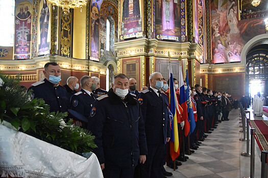Донские казаки посетили мемориальные мероприятия в день памяти атамана Платова