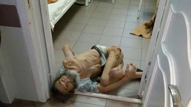 Журналистка рассказала о продолжении скандала с пациентом на полу