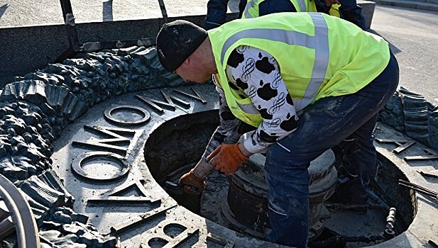 На Украине потребовали наказать осквернивших "Вечный огонь"