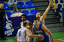 Баскетболисты "Самары" на выезде обыграли "Новосибирск"