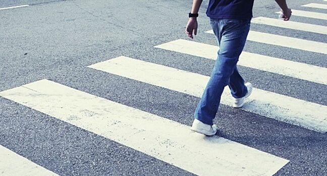 Как водителю вести себя на пешеходном переходе