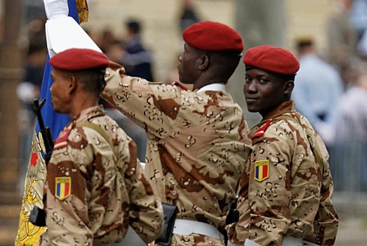 В столицу Чада стянули военную технику
