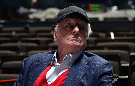 Путин присудил звание Захарову