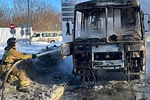 Автобус с пассажирами загорелся в Новосибирске