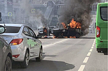 В Курске автомобиль взорвался после ДТП