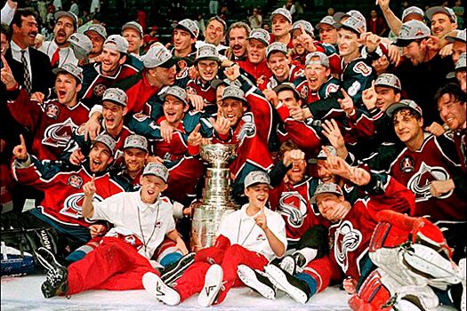 «Колорадо» выиграл первый Кубок Стэнли в 1996 году, как это было