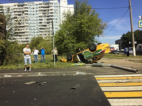 Ребенок и взрослый пострадали в столкновении двух иномарок на юго‐востоке Москвы