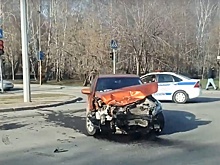 На Дружбы водитель иномарки пострадал в ДТП, которое сам и устроил