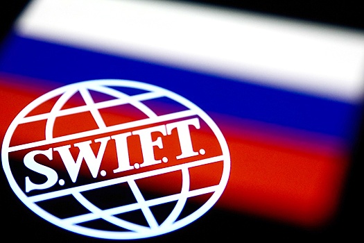 ЦБ запретил банкам с 1 октября использовать SWIFT в России