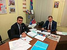 Депутат Александр Лазарев принял жителей Арбата