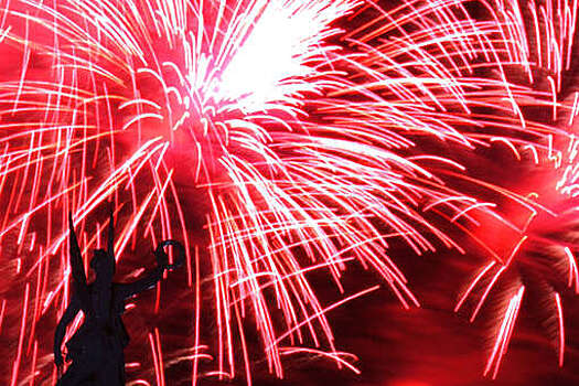 В Абу-Даби в Новый год установили мировой рекорд по самому долгому фейерверку