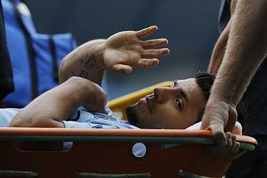 Агуэро в перерыве матча Аргентина — Нигерия упал в обморок