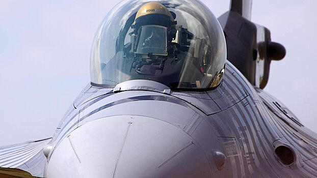 Истребитель F-16 разбился в США