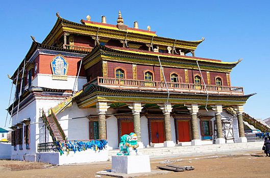 Кобзон попросил Минфин выделить 123 млн руб. на реставрацию буддийского храма в Забайкалье