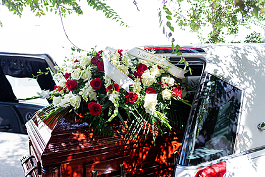 Семья засудила похоронное бюро из-за возможных проблем в загробной жизни бабушки