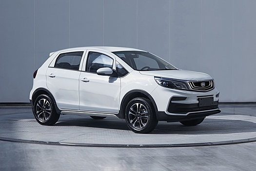 Паркетник Geely за 500 000 рублей обновлён: другой дизайн и более мощный мотор