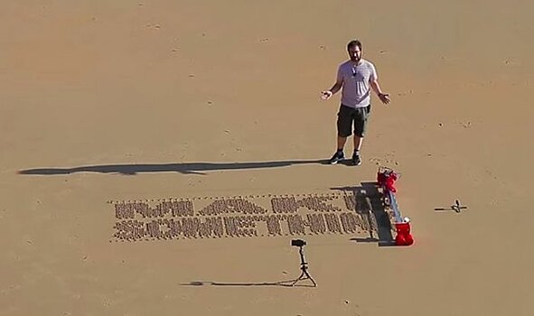 Новый робот умеет печатать конструкции из обычного песка