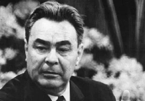 Как на Брежнева «упал» самолет