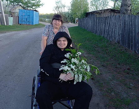Стёпа из Новобурейского прошёл реабилитацию в Новосибирске