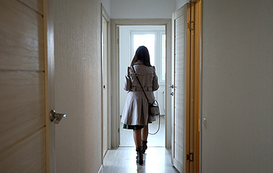 В Подмосковье в 2025 году более 120 детей-сирот получили жилье