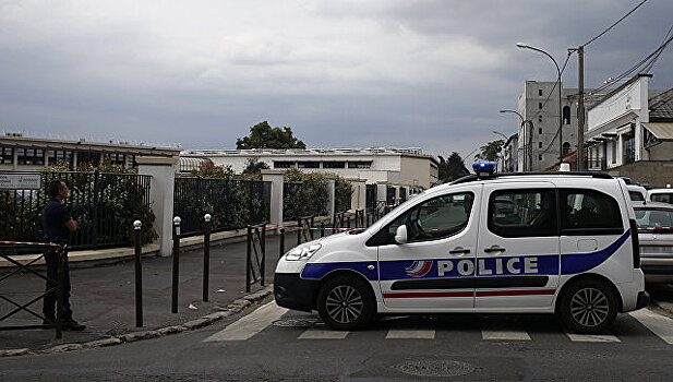 Оцепление на вокзале города Ним во Франции снято