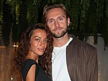 Супруга Влада Соколовского рассказала, как получает энергию из хейта в Сети: видео Super