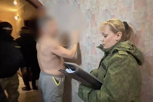 Задержание экс-замначальника полиции за покровительство аптекам попало на видео