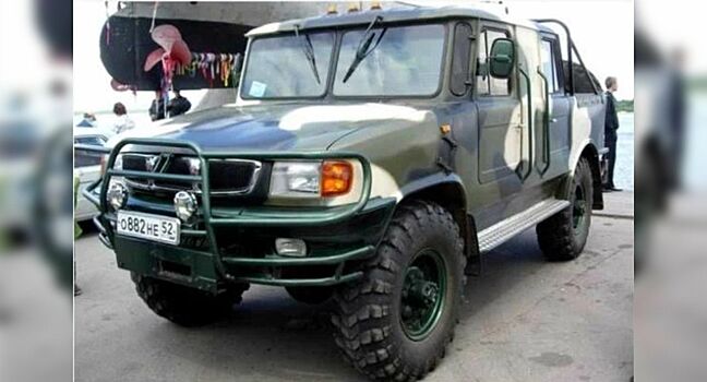 Необычный гибридный пикап из «Волги» и «Шишиги»