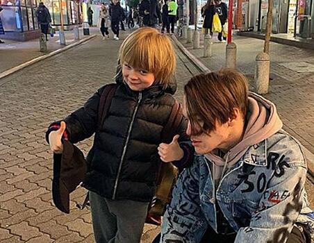 16-летний сын Рудковской от Батурина попозировал маме для снимка с младшим братиком