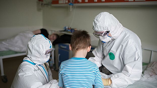 В Петербурге более чем в 2,6 раза выросла госпитализация детей с COVID-19