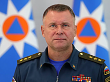 Стихийный мемориал в память о Зиничеве появился у здания МЧС в Москве