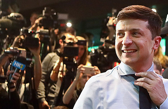 Местные выборы на Украине могут показать, есть ли вотум недоверия к Зеленскому и его партии «Слуга народа»
