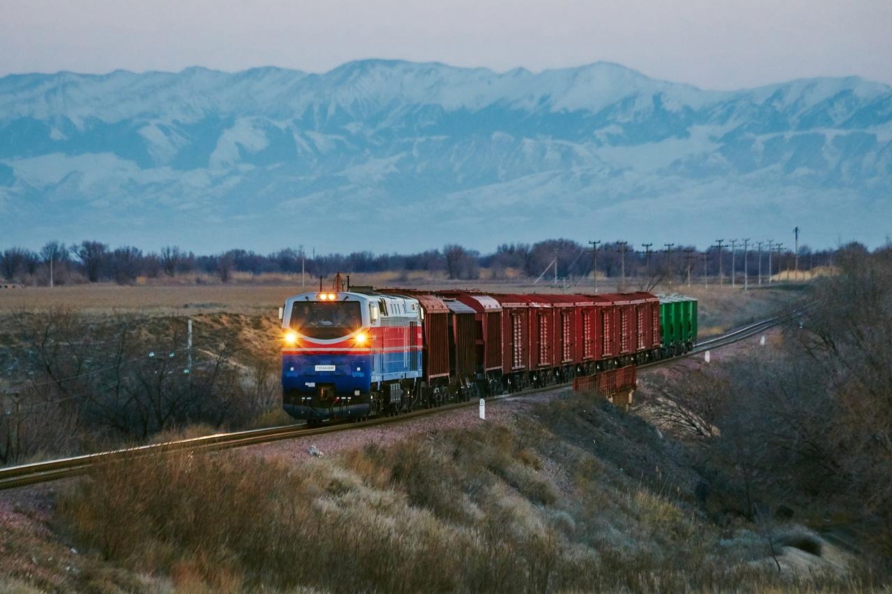 Токаев отметил интерес России к проекту железной дороги Казахстан — Туркменистан — Иран