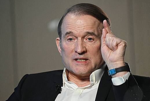 Медведчук заявил о неспособности Зеленского контролировать ситуацию на фронте